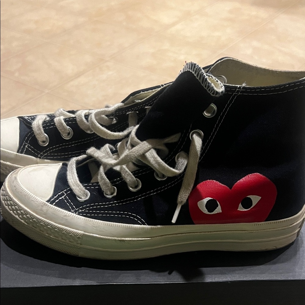 Kids High-Top Sneakers with Red Heart Design